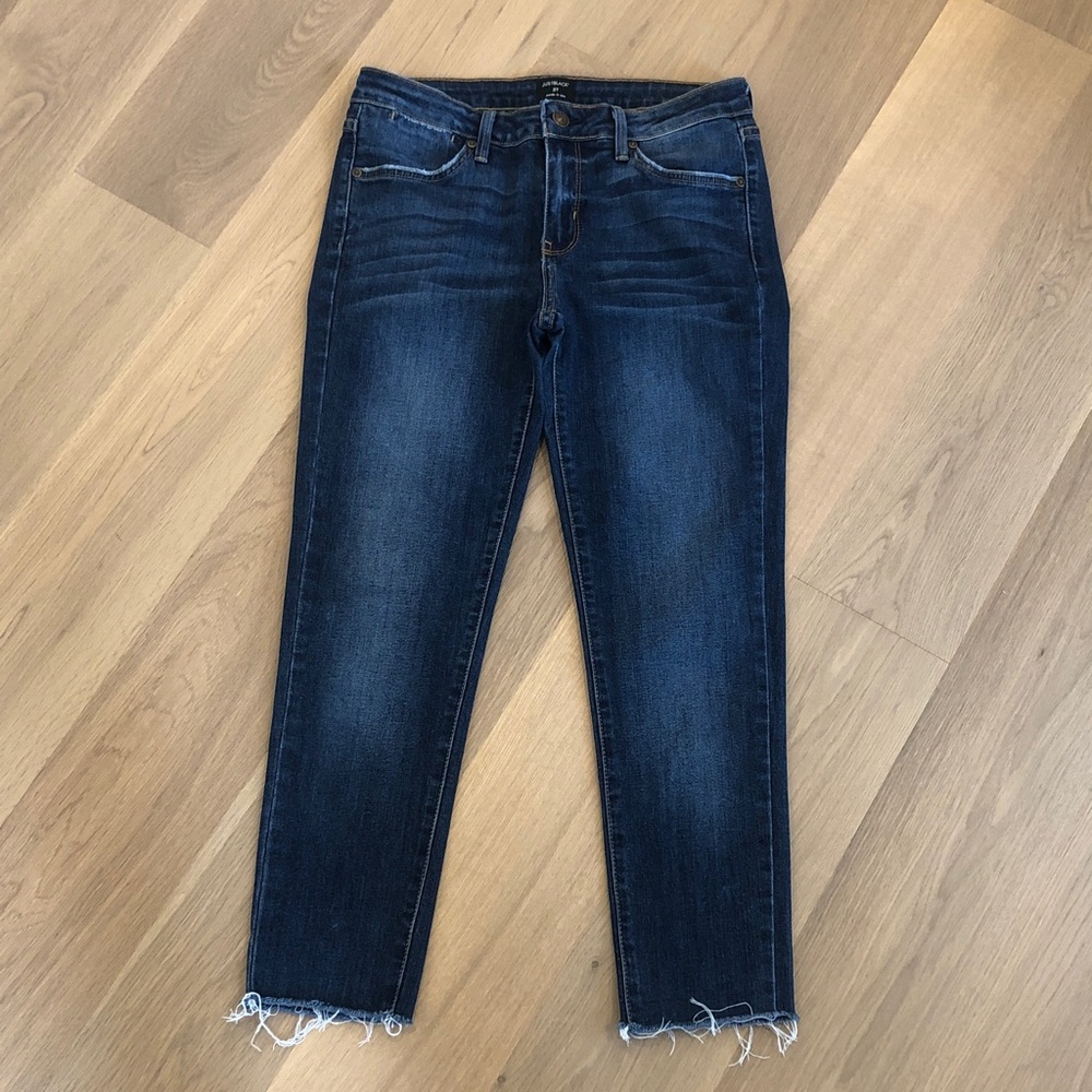 JUSTBLACK Just Black Denim Cropped Raw Hem Mid-Rise Jeans, Size 27